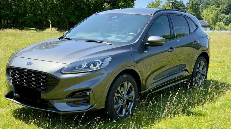Grau Gebraucht 2021 Ford Kuga ST-Line X SUV | 21.999 € (Superpreis) - Bild 1/4