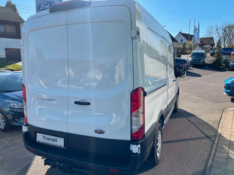 Gebraucht Ford Transit Trend 131 PS (96 kW) 2024 Weiß Van / Kleinbus