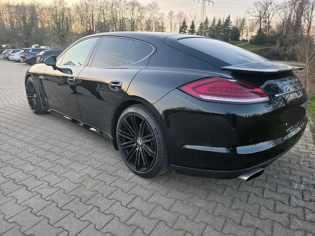 Gebraucht Porsche Panamera 4 300 PS (220 kW) 2010 Schwarz Kleinwagen