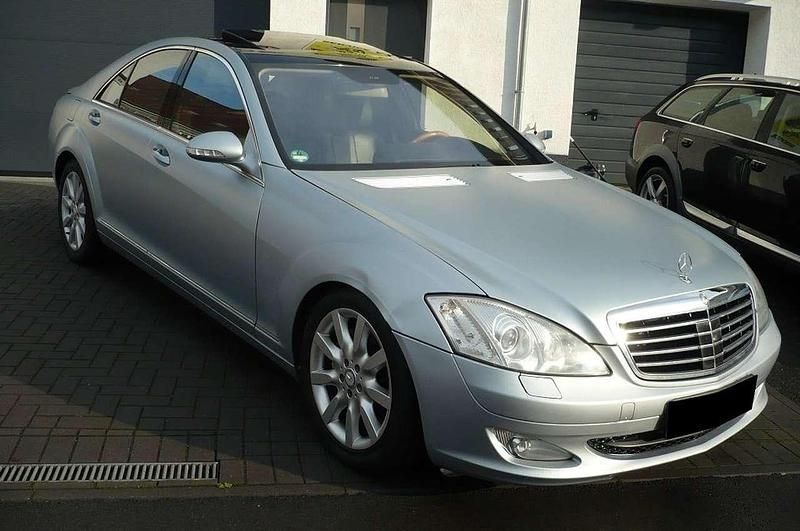 Silber Gebraucht 2010 Mercedes S320 Limousine | 7.700 € - Bild 1/4