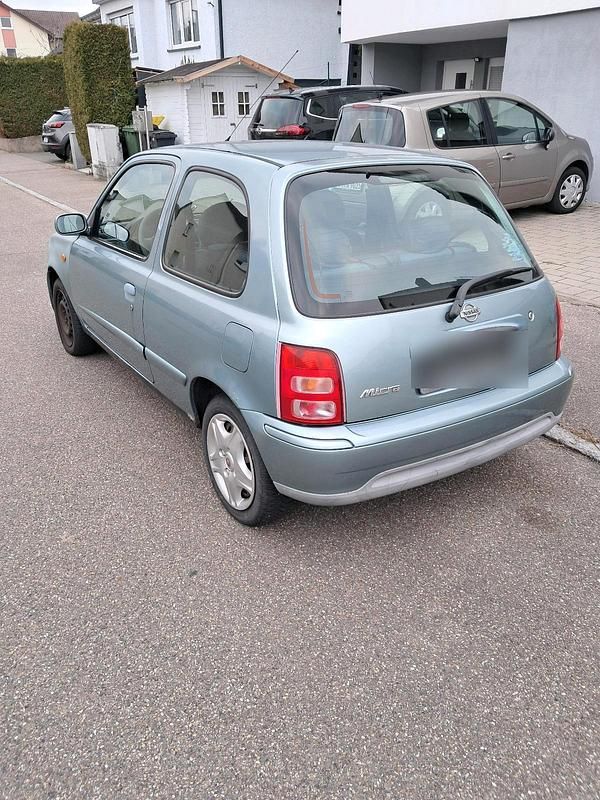 Blau Gebraucht 2002 Nissan Micra Kleinwagen | 500 € (Guter Preis) - Bild 1/4