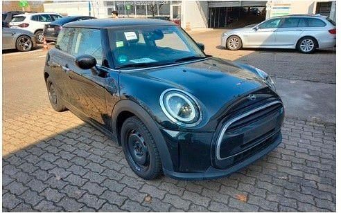 Gebraucht Mini Cooper Essential 136 PS (100 kW) 2023 Schwarz Kleinwagen