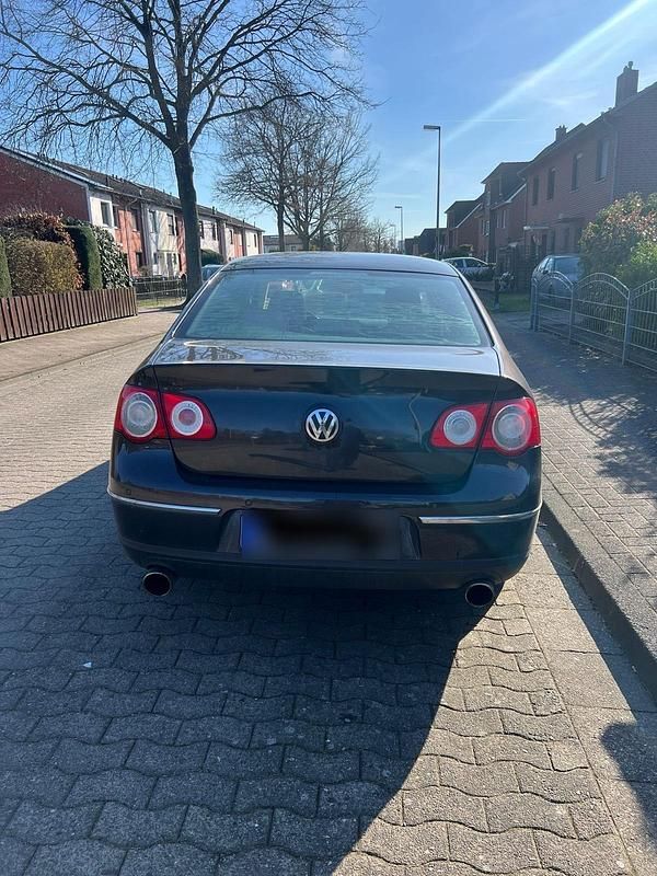 Gebraucht VW Passat 250 PS (183 kW) 2007 Grau Limousine