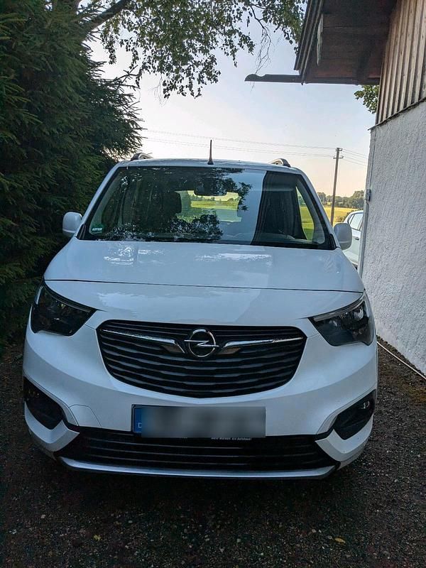 Weiß Gebraucht 2020 Opel Combo Life Van / Kleinbus | 17.500 € (Superpreis) - Bild 1/4