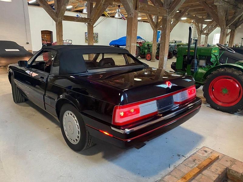 Gebraucht Cadillac Allante 203 PS (149 kW) 1990 Schwarz Cabrio