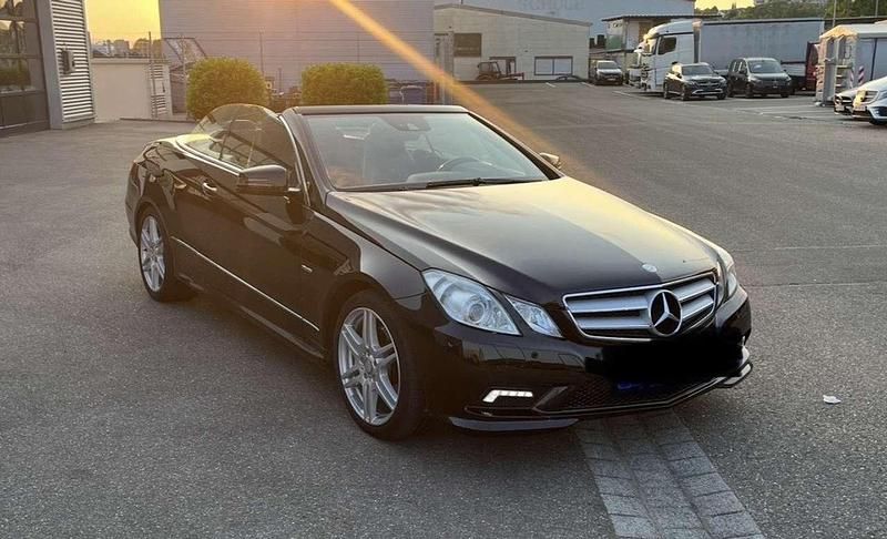Gebraucht Mercedes E200 Avantgarde 184 PS (135 kW) 2011 Cabrio