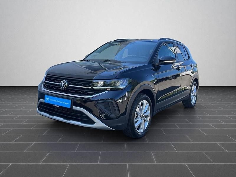 Deep black perleffekt (metallic) Gebraucht 2025 VW T-Cross Life SUV | 25.190 € (Fairer Preis) - Bild 1/4