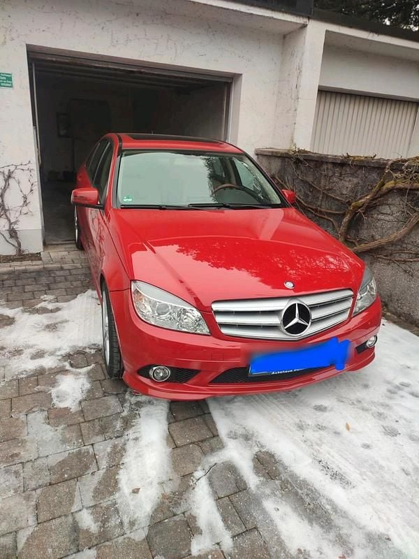 Gebraucht Mercedes C300 230 PS (169 kW) 2010 Rot Limousine