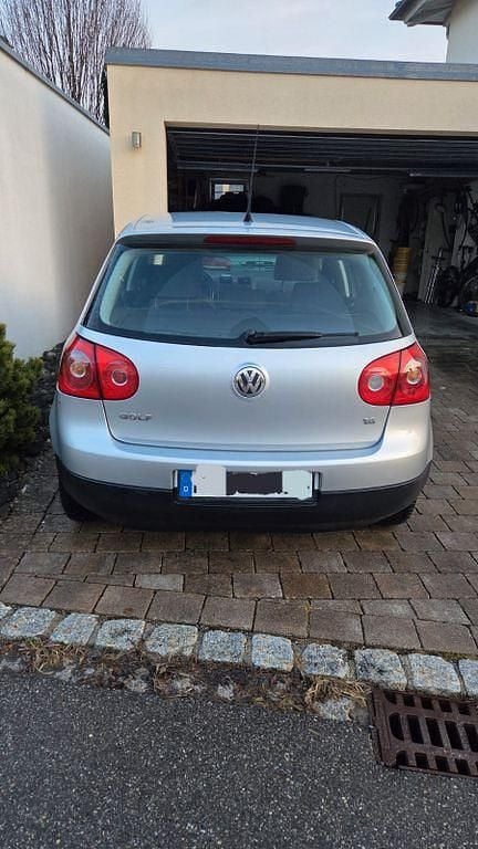 Gebraucht VW Golf IV Trendline 102 PS (75 kW) 2005 Silber Limousine