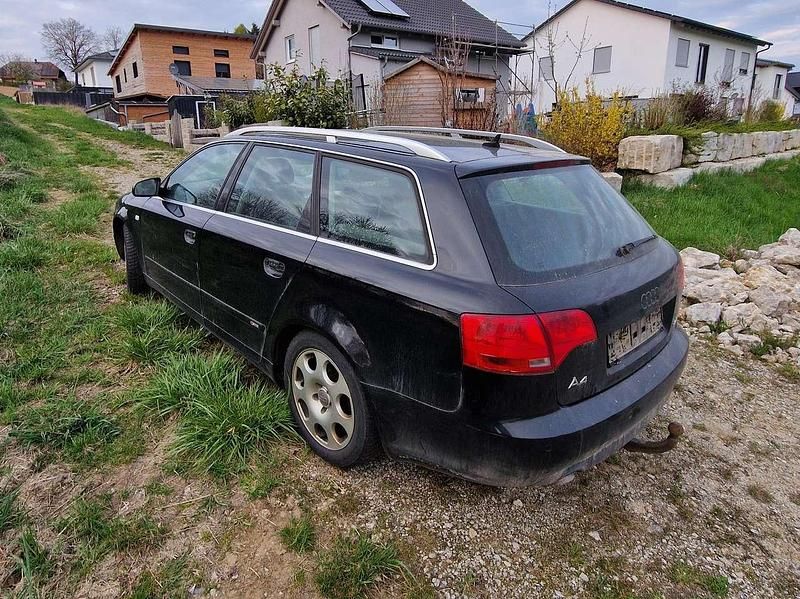 Używany Audi A4 179 KM (131 kW) 2006 Niebieski Kombi