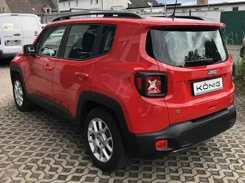 Gebraucht Jeep Renegade Limited 131 PS (96 kW) 2023 Colorado red (rot) SUV