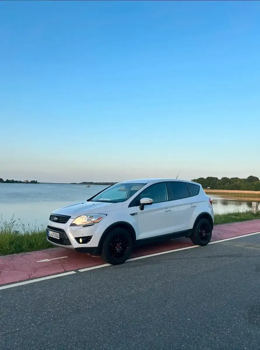 Gebraucht Ford Kuga 140 PS (102 kW) 2012 Weiß SUV