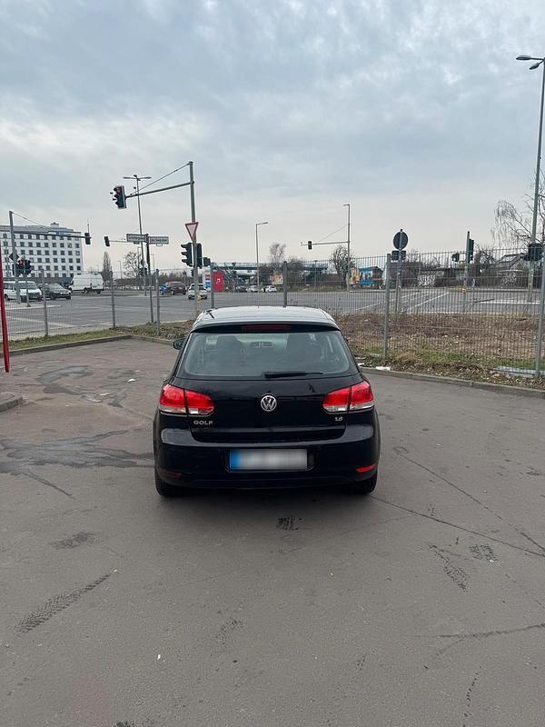Gebraucht VW Golf VI 102 PS (75 kW) 2009 Schwarz Kleinwagen