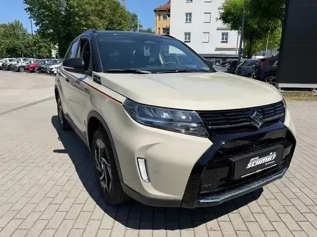 Neu Suzuki Vitara Comfort+ 110 PS (80 kW) 2026 Schwarz SUV