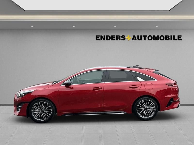 Neu Kia ProCeed 140 PS (102 kW) 2025 Rot Kleinwagen