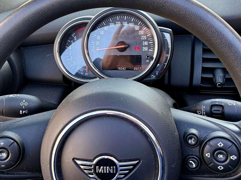 Gebraucht Mini One Cabriolet 102 PS (75 kW) 2018 Schwarz Cabrio