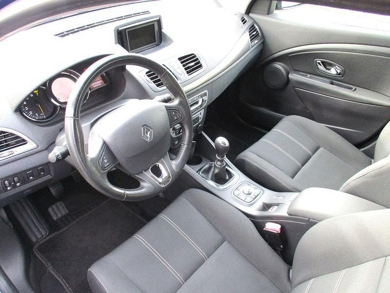 Gebraucht Renault Mégane GT Line Initiale Paris 116 PS (85 kW) 2014 Blau Limousine