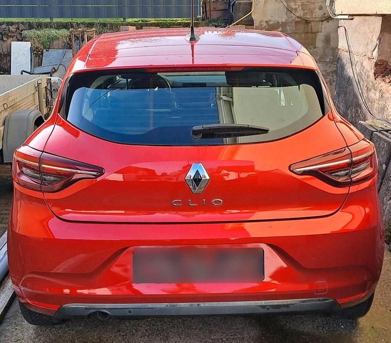 Gebraucht Renault Clio V Intens 91 PS (66 kW) 2021 Rot Limousine