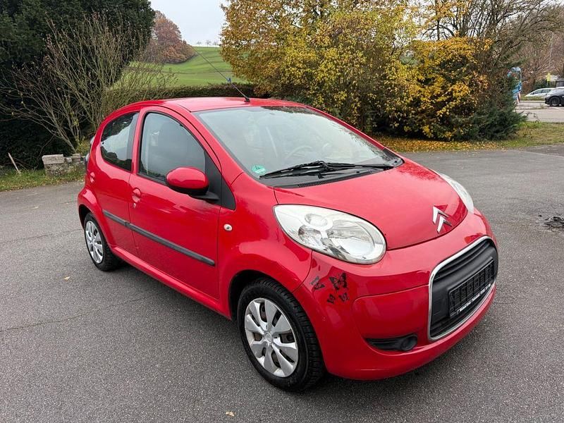 Rot Gebraucht 2009 Citroën C1 Style Kleinwagen | 1.750 € (Fairer Preis) - Bild 1/4