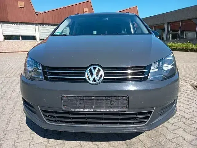 Gebraucht VW Sharan Match 140 PS (102 kW) 2012 Grau Van / Kleinbus