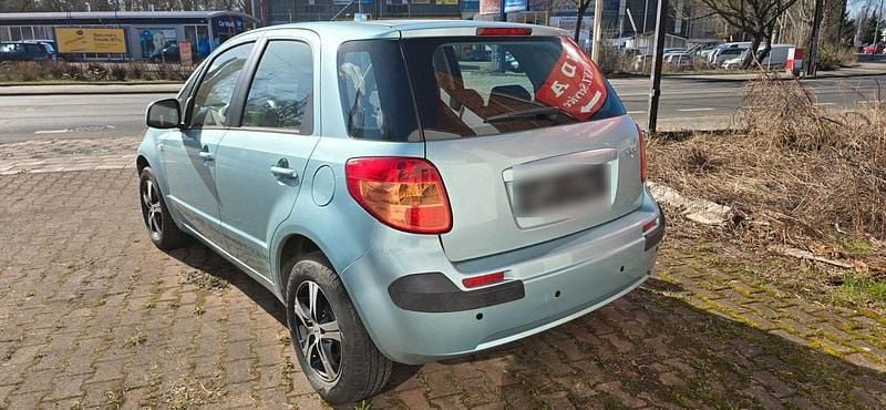 Gebraucht Suzuki SX4 120 PS (88 kW) 2009 Grün Kleinwagen