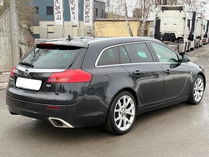 Gebraucht Opel Insignia OPC 325 PS (239 kW) 2011 Schwarz Kombi