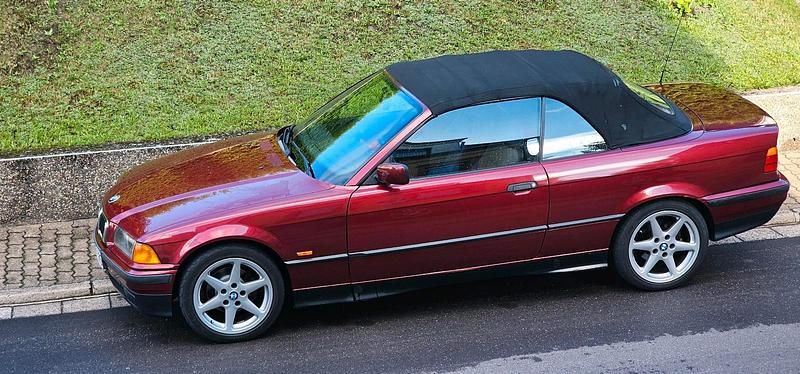 Gebraucht BMW 318 Cabriolet 116 PS (85 kW) 1996 Rot Cabrio