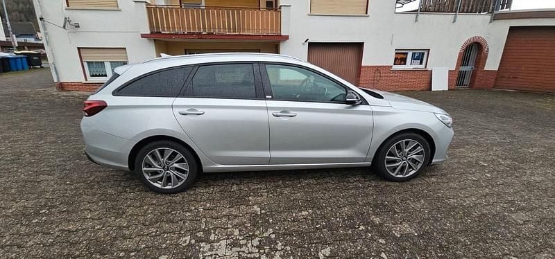 Gebraucht Hyundai i30 Passion Plus 140 PS (102 kW) 2018 Silber Kombi