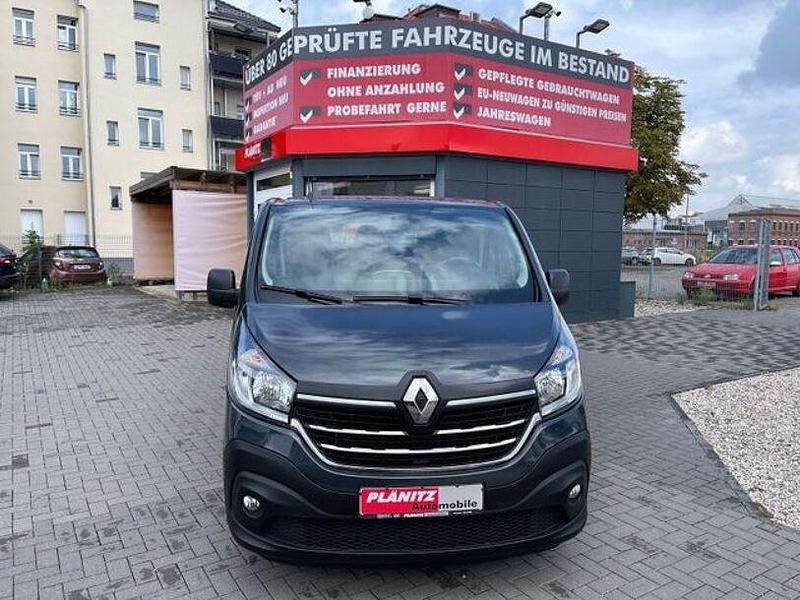 Grau "comete" Gebraucht 2021 Renault Trafic Komfort Van | 19.999 € (Guter Preis) - Bild 1/4