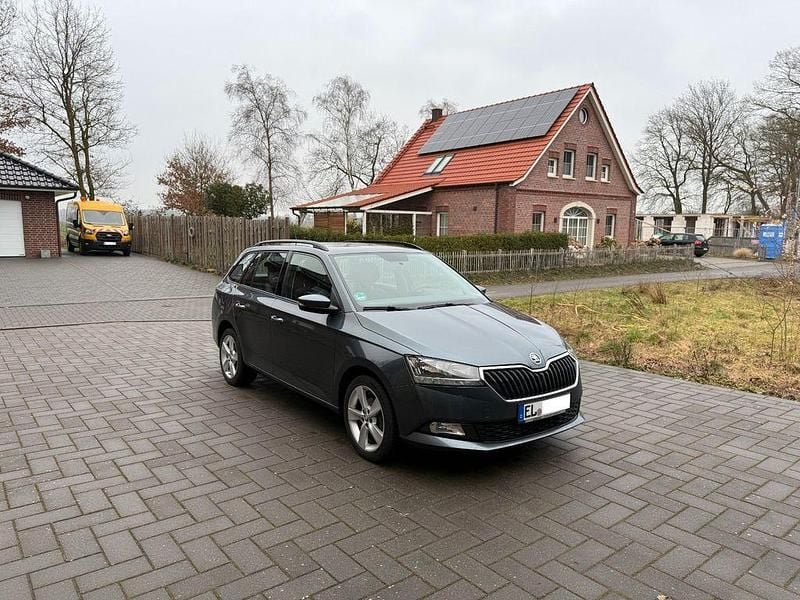 Gebraucht Skoda Fabia Cool Plus 95 PS (69 kW) 2019 Grau Kombi