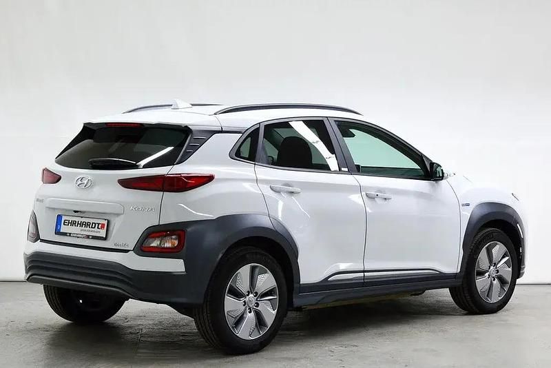 Gebraucht Hyundai Kona Advantage 100 kW (136 PS) 2020 Weiß SUV