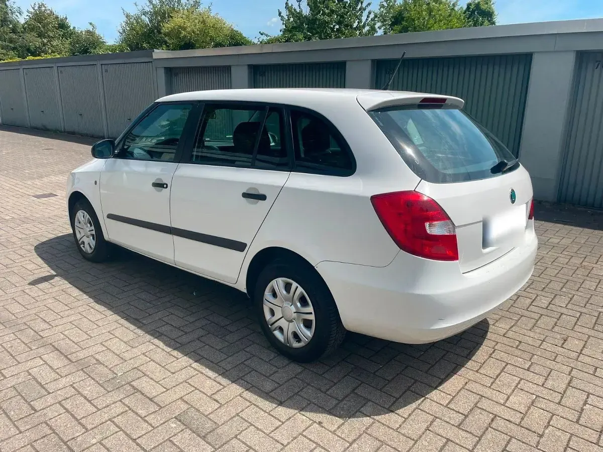 Gebraucht Skoda Fabia 90 PS (66 kW) 2011 Weiß Kombi