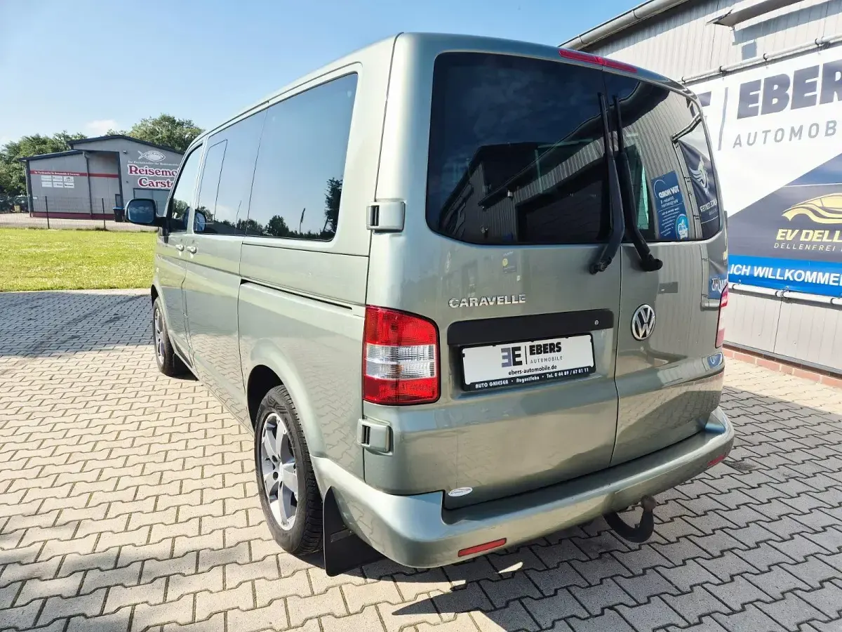 Gebraucht VW Multivan 179 PS (131 kW) 2010 Grün Van / Kleinbus