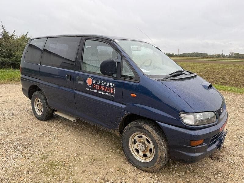 Blau Gebraucht 2001 Mitsubishi L Van / Kleinbus | 5.800 € - Bild 1/4