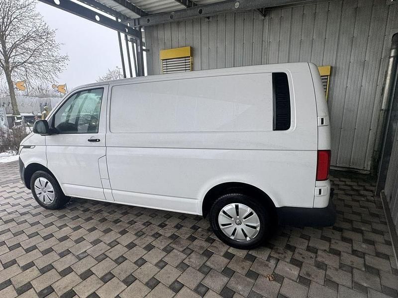 Gebraucht VW T6.1 150 PS (110 kW) 2023 Candyweiß Van