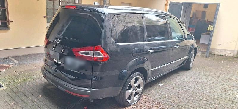 Gebraucht Ford Galaxy 207 PS (152 kW) 2012 Schwarz Van / Kleinbus