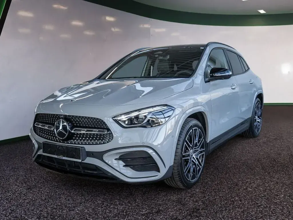 Gebraucht Mercedes GLA220 AMG 190 PS (139 kW) 2026 Grau / manufaktur alpingrau SUV