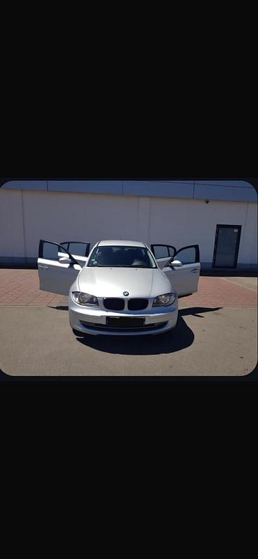 Second-hand BMW 116 Basis 122 CP (89 kW) 2008 Argintiu Hatchback