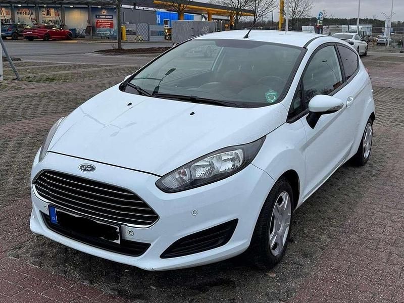 Gebraucht Ford Fiesta Trend 80 PS (58 kW) 2013 Limousine