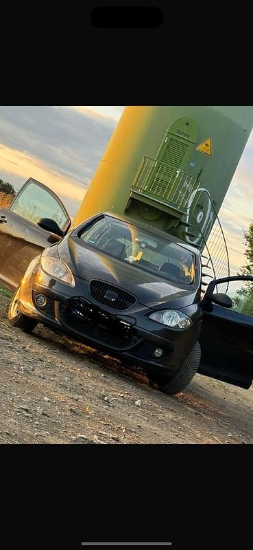 Schwarz Gebraucht 2006 Seat Altea Van / Kleinbus | 1.000 € - Bild 1/4