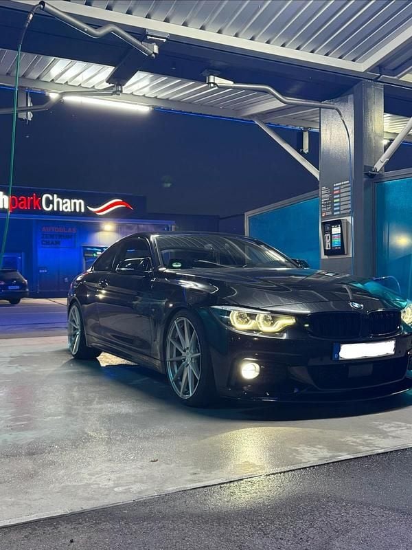 Schwarz Gebraucht 2017 BMW 420 M Sport Coupé | 29.999 € - Bild 1/4