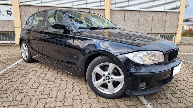 Gebraucht BMW 116 116 PS (85 kW) 2005 Schwarz Kleinwagen