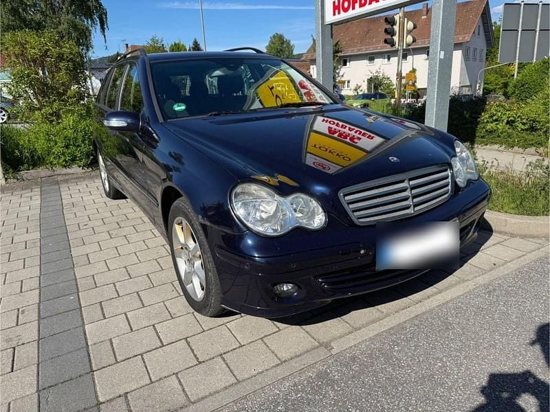 Gebraucht Mercedes C180 Classic 143 PS (105 kW) 2006 Blau Kombi