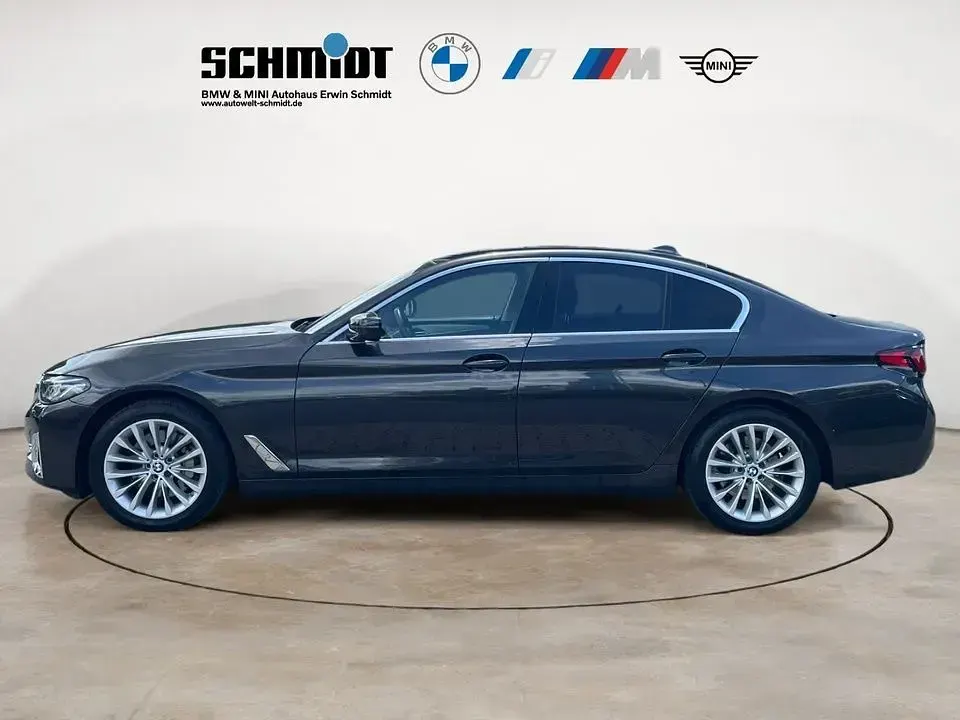 Gebraucht BMW 530 Luxury Line 245 PS (180 kW) 2023 Blau Limousine
