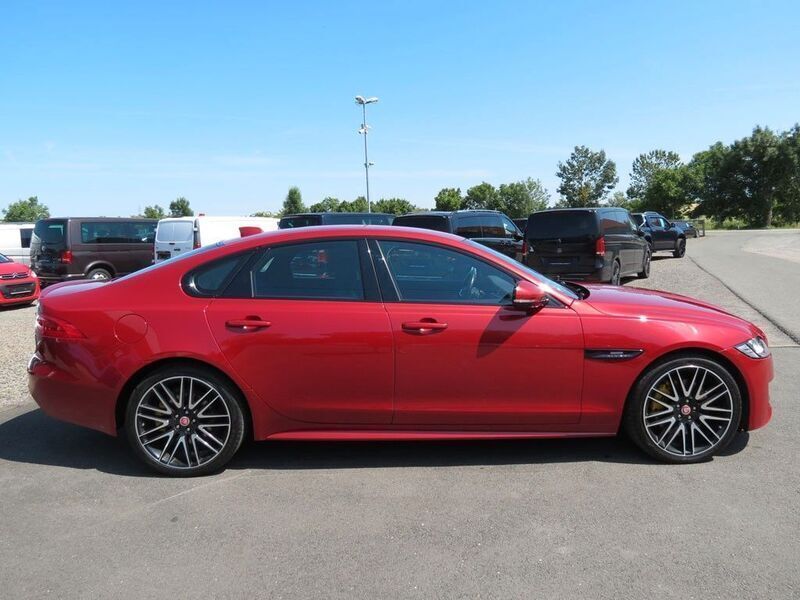 Gebraucht Jaguar XF R-Sport 300 PS (220 kW) 2016 Firenze red Limousine
