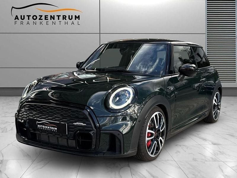 Gebraucht Mini John Cooper Works 231 PS (169 kW) 2023 Rebel green Kleinwagen