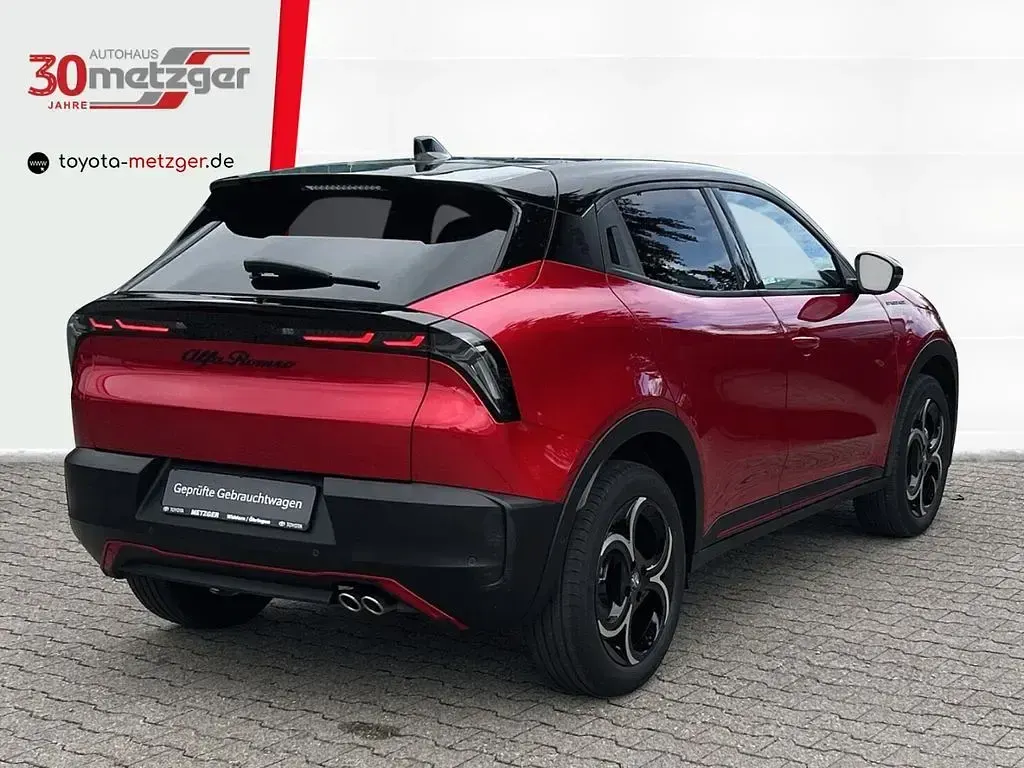 Gebraucht Alfa Romeo Junior Edizione Speciale 145 PS (106 kW) 2025 Rot SUV