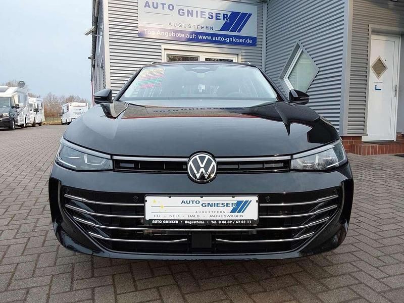 Gebraucht VW Passat S 150 PS (110 kW) 2024 Grenadillschwarz Kombi