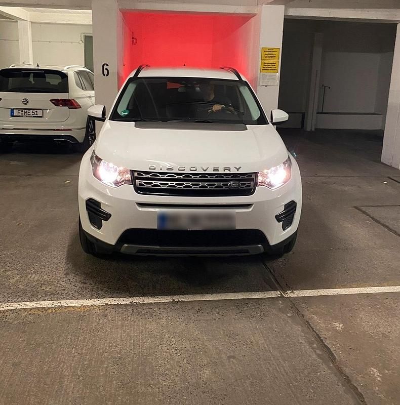 Weiß Gebraucht 2018 Land Rover Discovery 5 SUV | 22.000 € - Bild 1/4