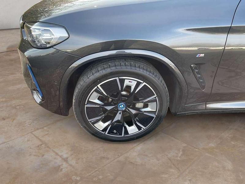 Gebraucht BMW iX3 Impressive 210 kW (286 PS) 2022 Sophistograu metallic SUV